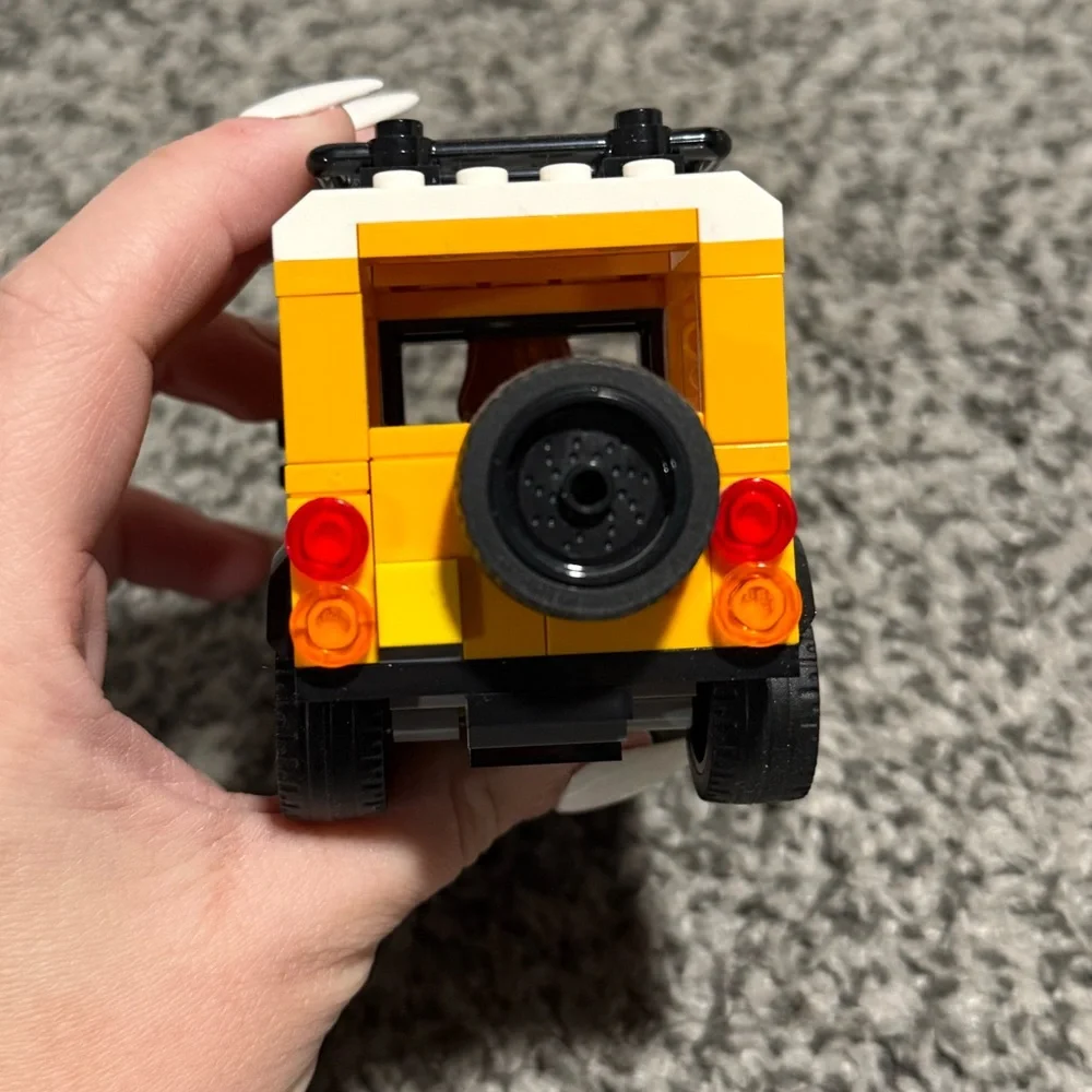 Land Rover Lego set - Picture 5 of 6